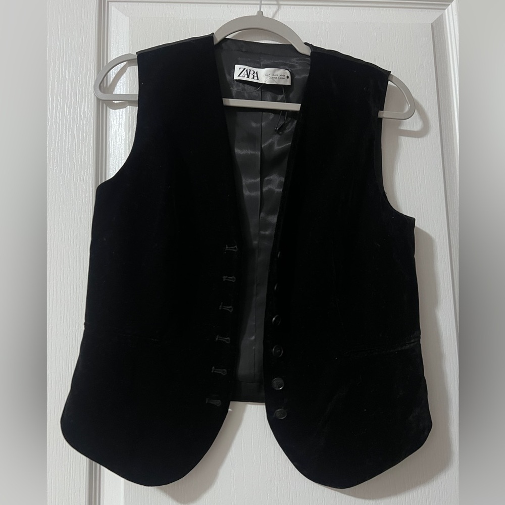 ZARA Black velvet velour semi cropped vest size S